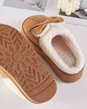 Load image into Gallery viewer, Winter Oasis Camel Bow Slippers
