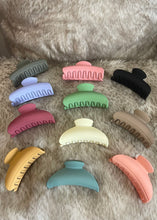 Load image into Gallery viewer, Over The Moon Matte Hair Claws
