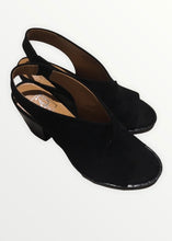 Load image into Gallery viewer, Broaden Your Horizons Shooties
