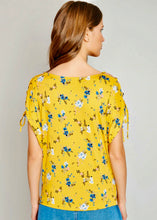 Load image into Gallery viewer, Warm Summer Days Yellow Floral Blouse

