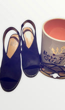 Load image into Gallery viewer, Broaden Your Horizons Shooties
