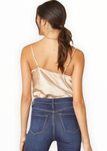 Load image into Gallery viewer, Make An Impression Skinny Jeans
