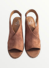 Load image into Gallery viewer, Broaden Your Horizons Shooties
